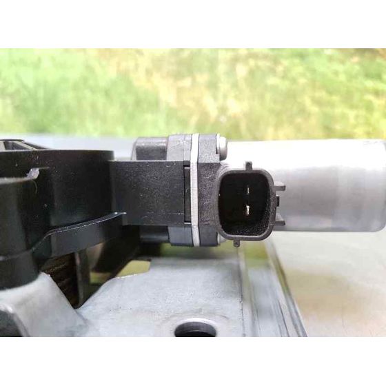Elevalunas Delantero Derecho Para Renault Clio Iv
