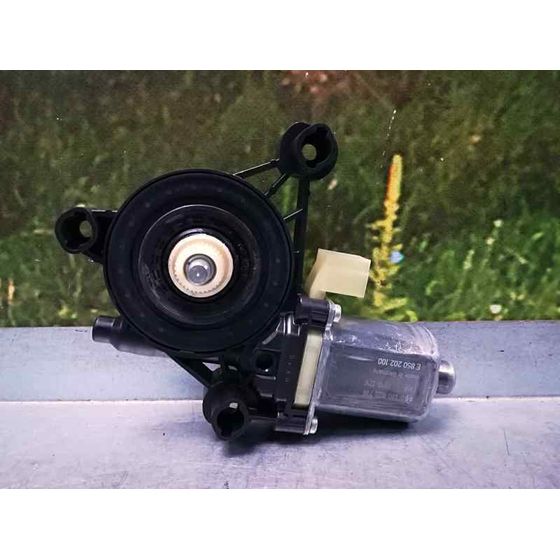 Motor Elevalunas Delantero Derecho Para Seat Leon