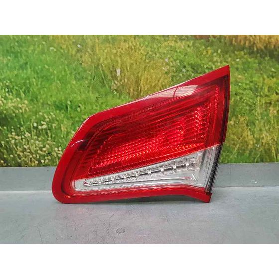 Piloto Trasero Derecho Para Citroen C4 Lim.