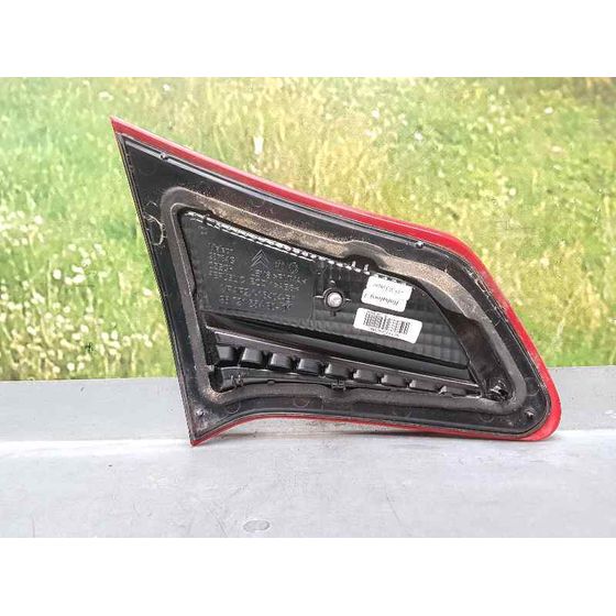 Piloto Trasero Derecho Para Citroen C4 Lim.