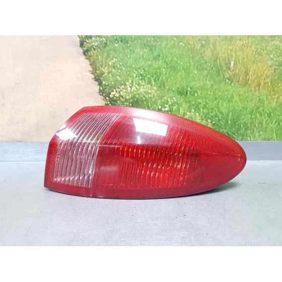 Piloto Trasero Derecho para Alfa Romeo 147 (190)