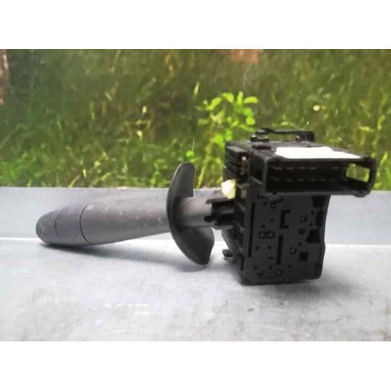Mando Limpia para Renault Trafic Caja Cerrada