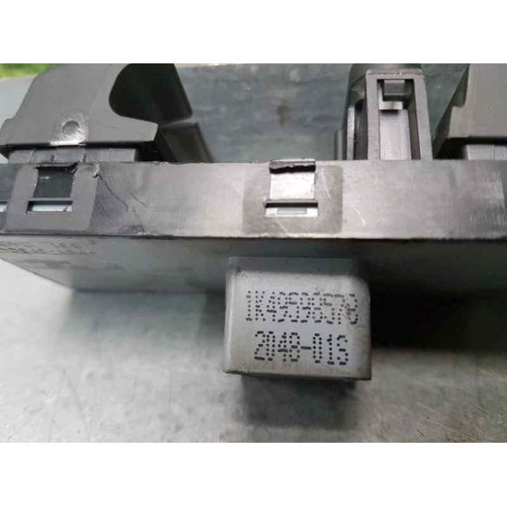 Mando Elevalunas Delantero Izquierdo Para Seat Ibiza