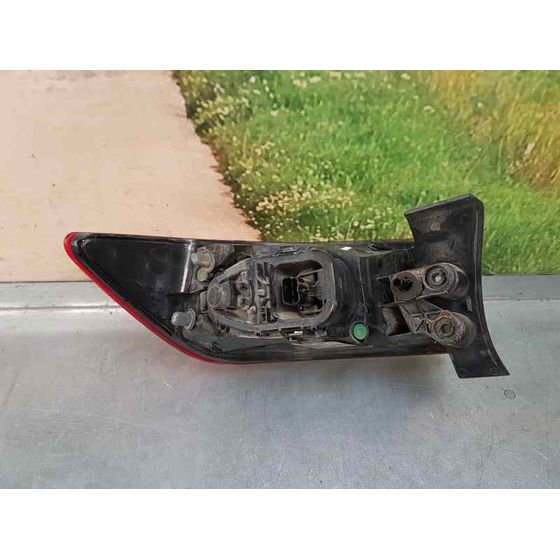 Piloto Trasero Derecho Para Renault Clio Iv