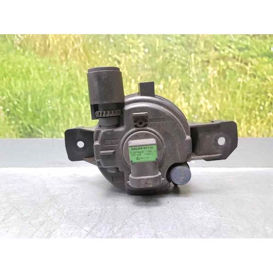 Faro Antiniebla Derecho Para Bmw Serie 1 Berlina