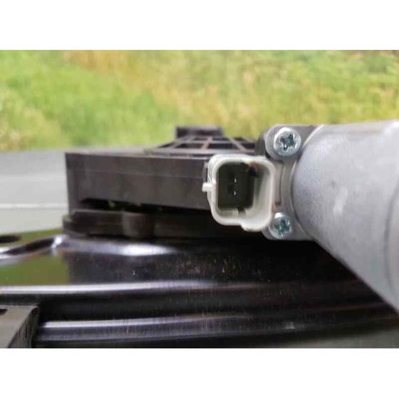 Elevalunas Delantero Derecho Para Nissan Pulsar