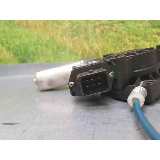 Elevalunas Delantero Derecho Para Opel Corsa D