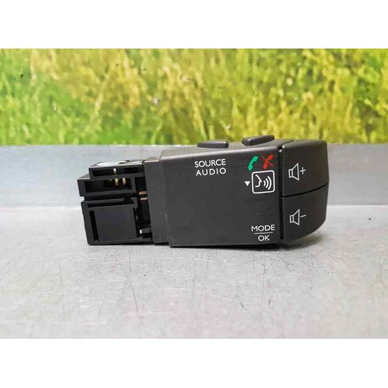 Mando Radio Para Dacia Sandero