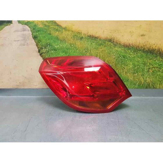 Piloto Trasero Izquierdo Para Opel Astra J Lim.
