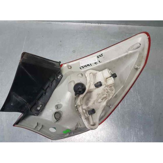 Piloto Trasero Izquierdo Para Opel Astra J Lim.
