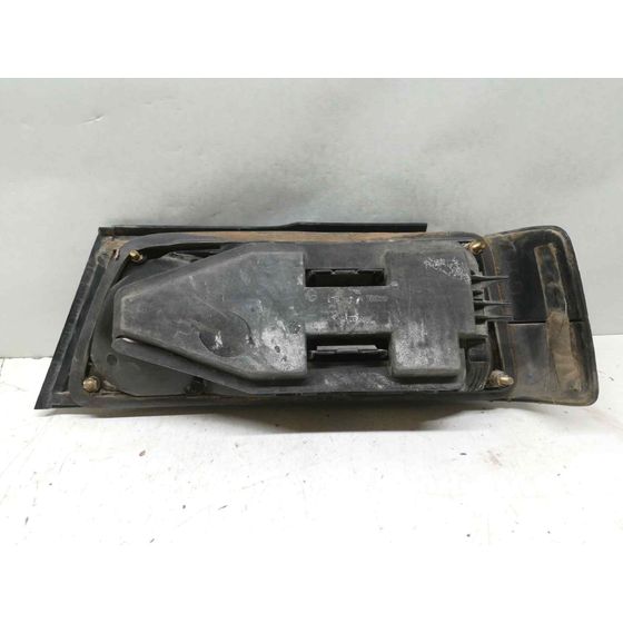 Piloto Trasero Izquierdo Para Peugeot 405 Berlina