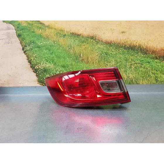 Piloto Trasero Izquierdo Para Renault Clio Iv