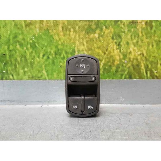 Mando Elevalunas Delantero Izquierdo Para Opel Corsa D