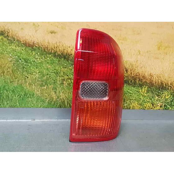 Piloto Trasero Derecho para Toyota Rav 4 (A2)