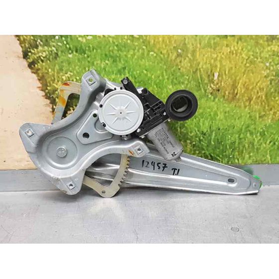 Elevalunas Trasero Izquierdo Para Toyota Auris