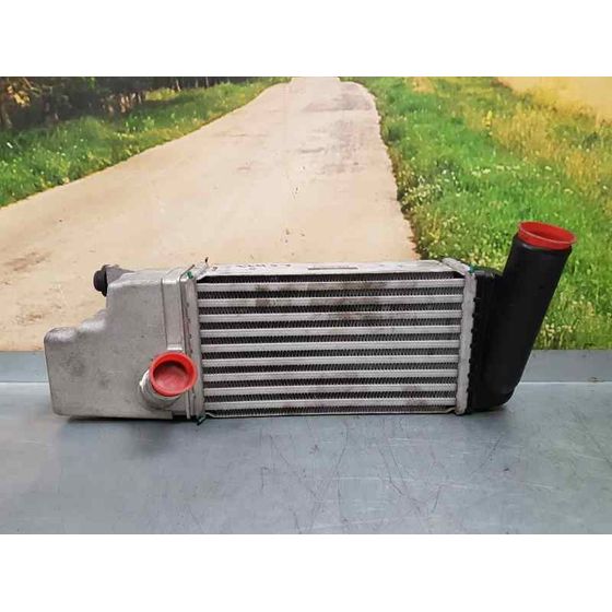 Intercooler Para Toyota Auris