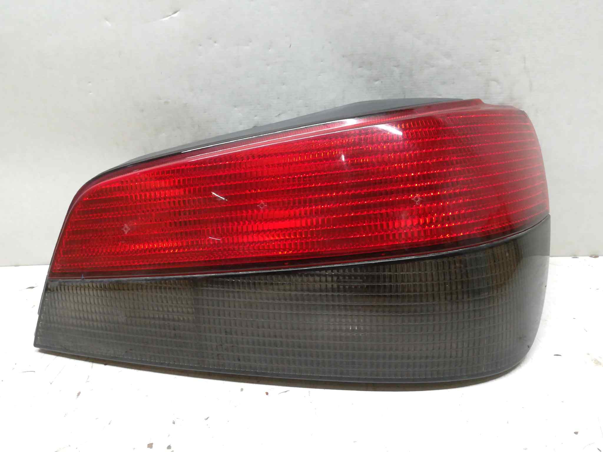 Piloto Trasero Derecho Para Peugeot 306 Berlina 3/4/5 Puertas
