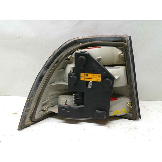 Piloto Trasero Derecho Para Opel Vectra B Berlina