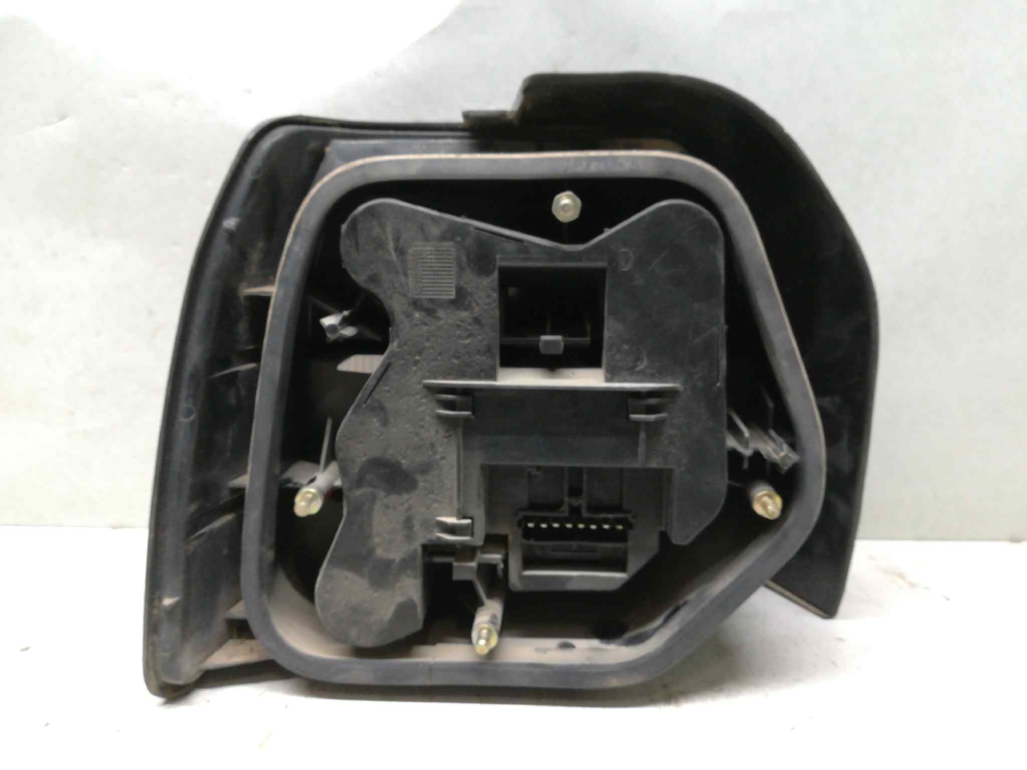 Piloto Trasero Derecho Para Renault 19 Hatchback