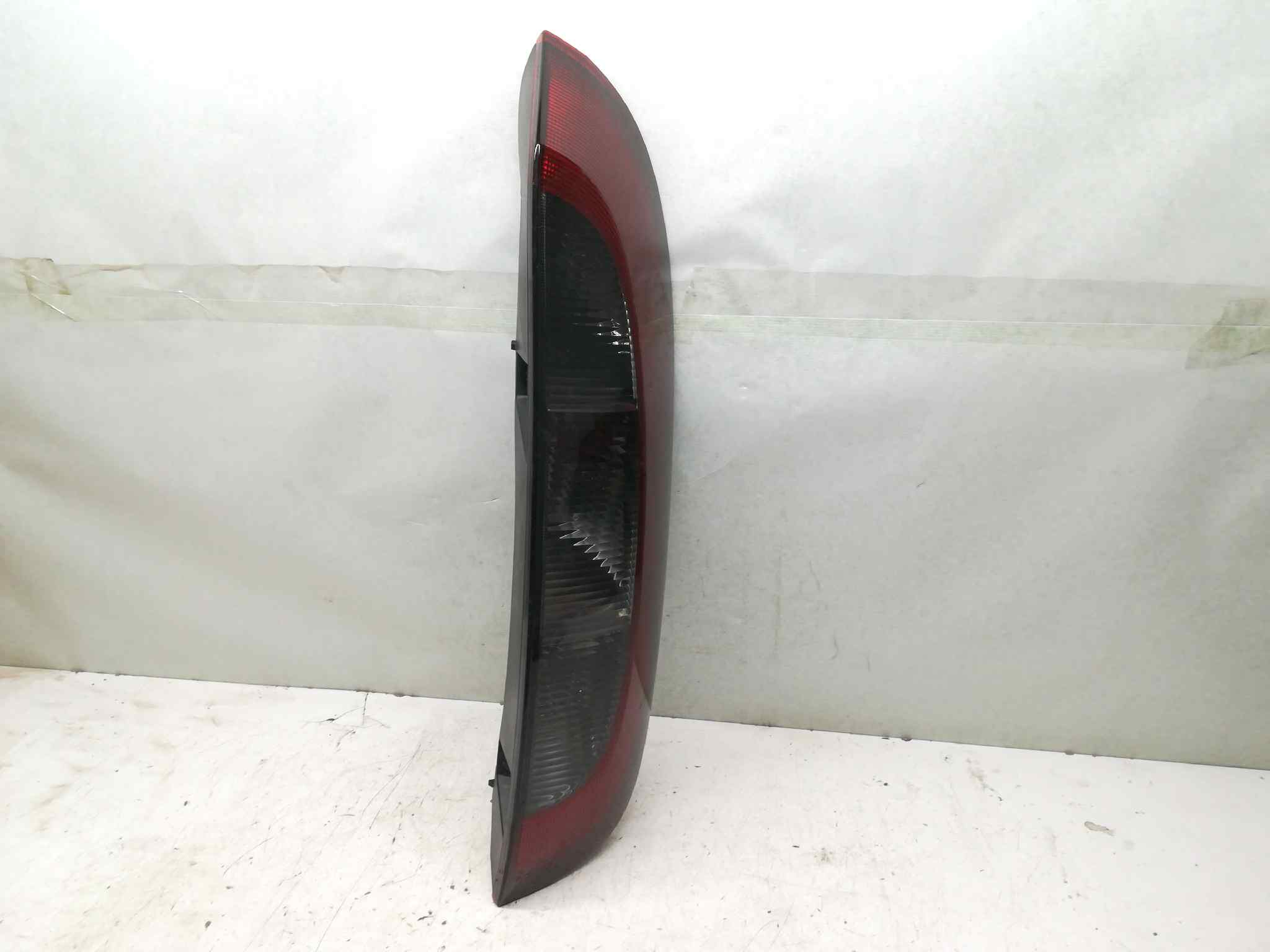 Piloto Trasero Derecho Para Opel Corsa C