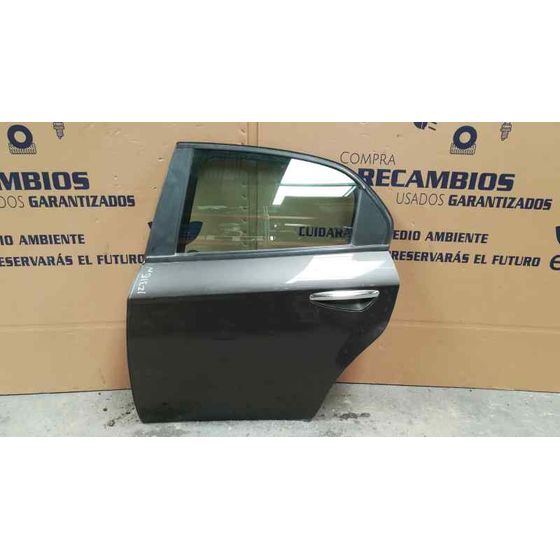 Puerta Trasera Izquierda Para Alfa Romeo 159