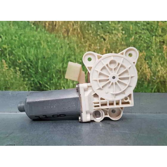 Motor Elevalunas Delantero Derecho Para Mercedes Clase Clk  Coupe
