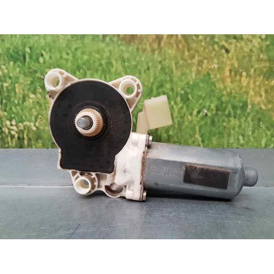 Motor Elevalunas Delantero Derecho Para Mercedes Clase Clk  Coupe