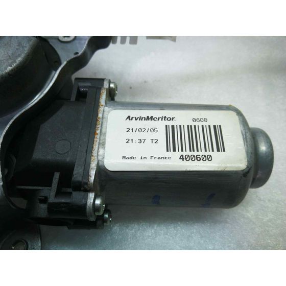 Elevalunas Delantero Derecho Para Nissan Almera