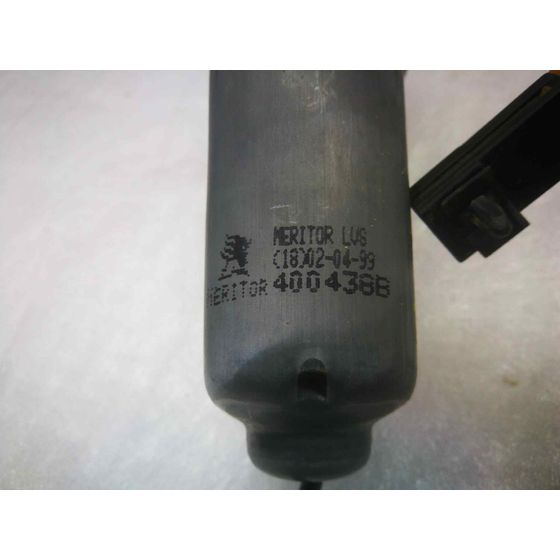 Elevalunas Delantero Derecho para Nissan Primera Berlina (P11)