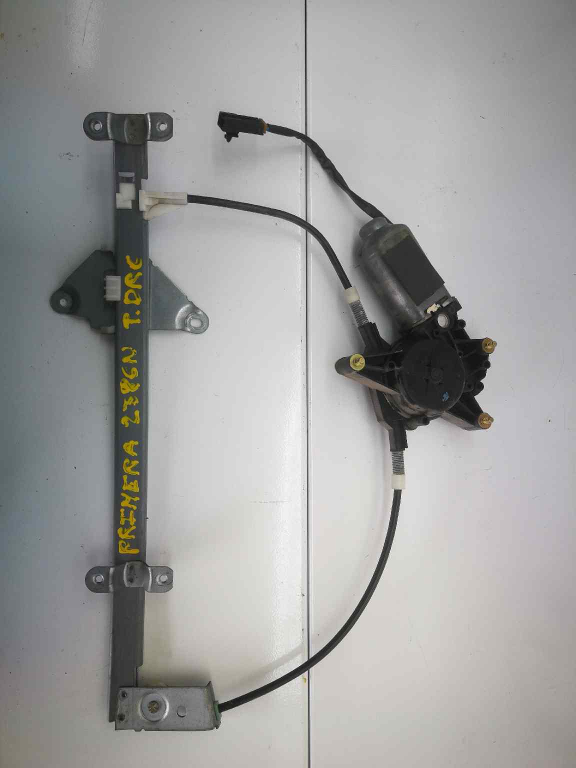 Elevalunas Trasero Derecho Para Nissan Primera Berl./Familiar