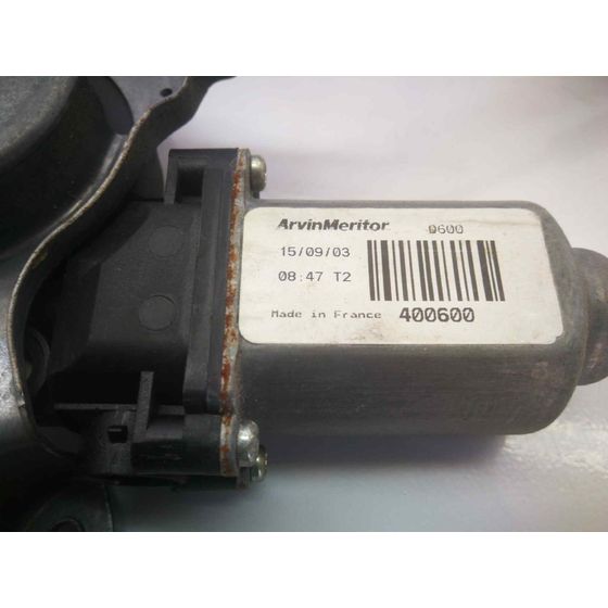 Elevalunas Delantero Derecho Para Nissan Almera