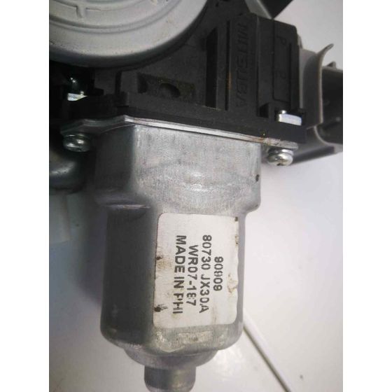 Elevalunas Delantero Derecho Para Nissan Nv 200