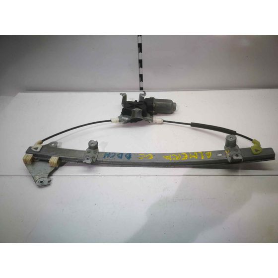 Elevalunas Delantero Derecho para Nissan Almera (N16/E)