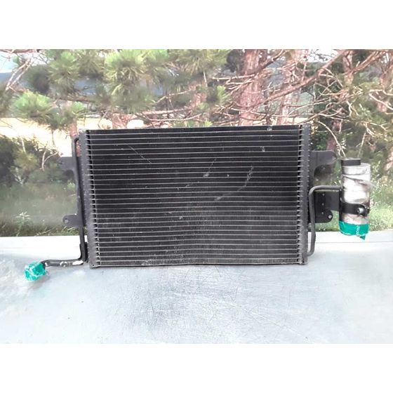 Condensador / Radiador Aire Acondicionado Para Volkswagen Bora Berlina