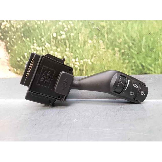 Mando Limpia Para Ford Focus Berlina