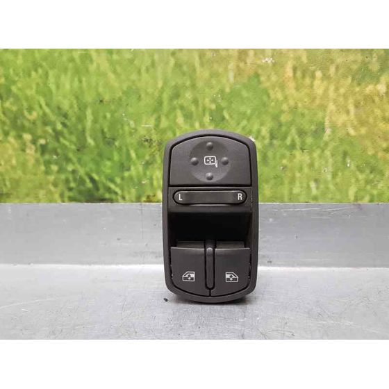 Mando Elevalunas Delantero Izquierdo Para Opel Corsa D