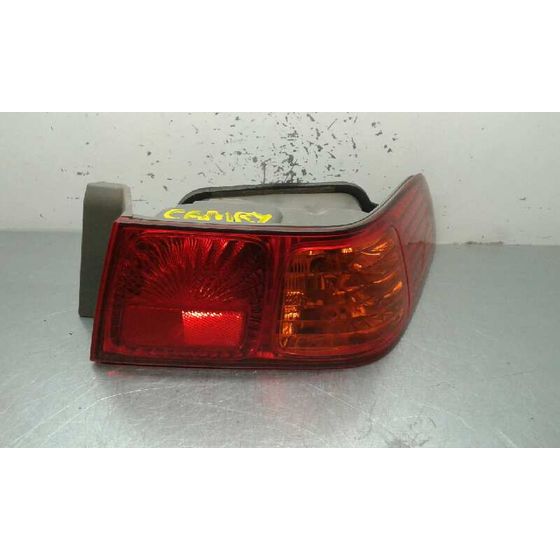 Piloto Trasero Derecho para Toyota Camry (V10)