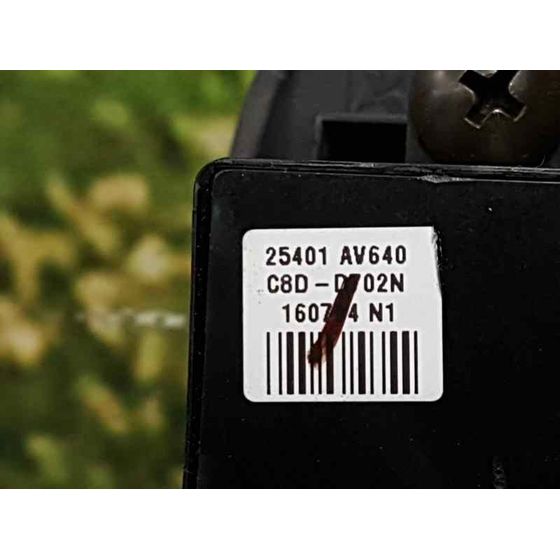 Mando Elevalunas Delantero Izquierdo Para Nissan Primera Berlina