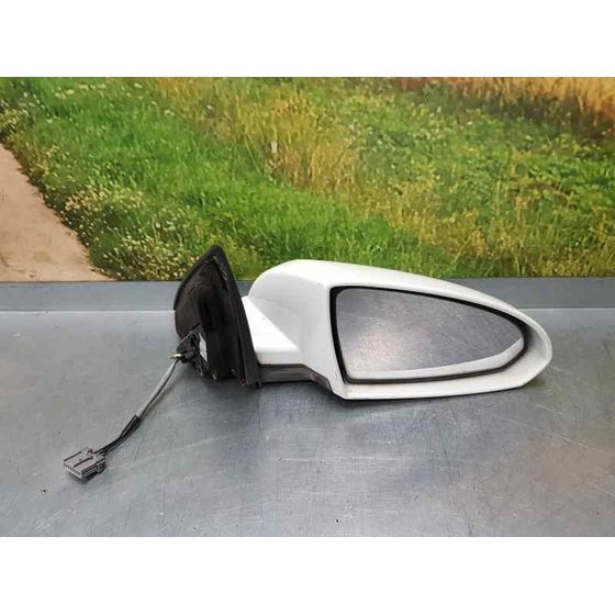 Retrovisor Derecho Para Nissan Primera Berlina