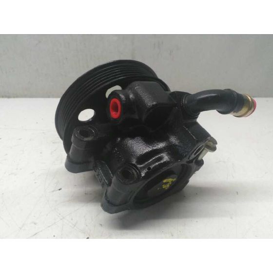 Bomba Direccion para Ford Focus Berlina (Cap)
