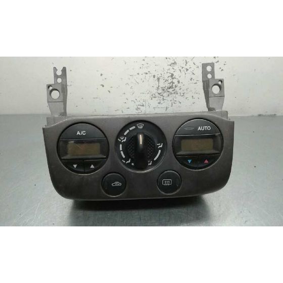 Mando Climatizador para Nissan Primera Berlina (P11)