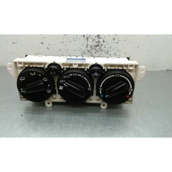 Mando Climatizador para Toyota Avensis Berlina (T 22)