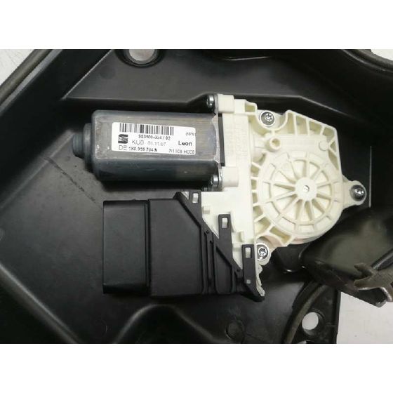 Elevalunas Trasero Derecho para Seat Leon (1P1)