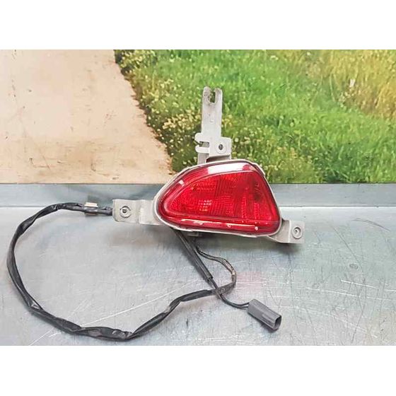Faro Antiniebla Trasero Izquierdo Para Mazda 2 Lim.