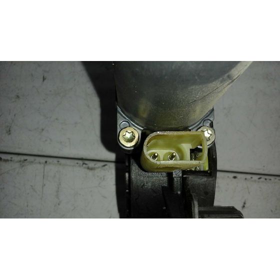Elevalunas Delantero Izquierdo Para Ford Fiesta