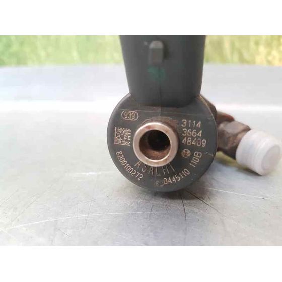 Inyector para Nissan Primera Berlina (P12)