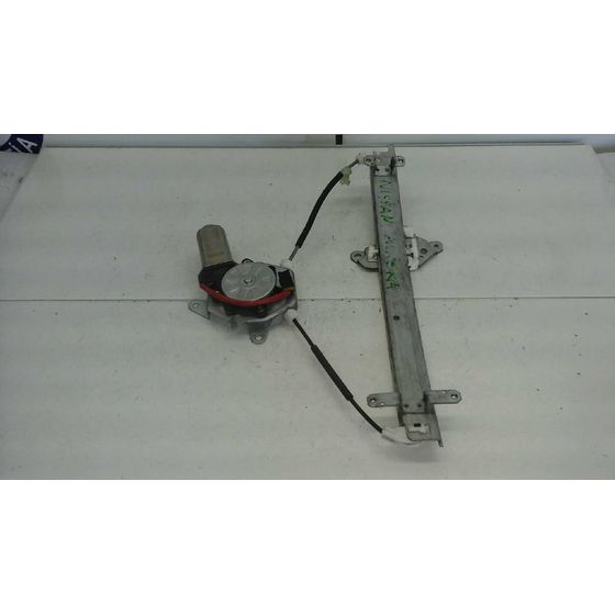 Elevalunas Delantero Derecho para Nissan Almera (N15)