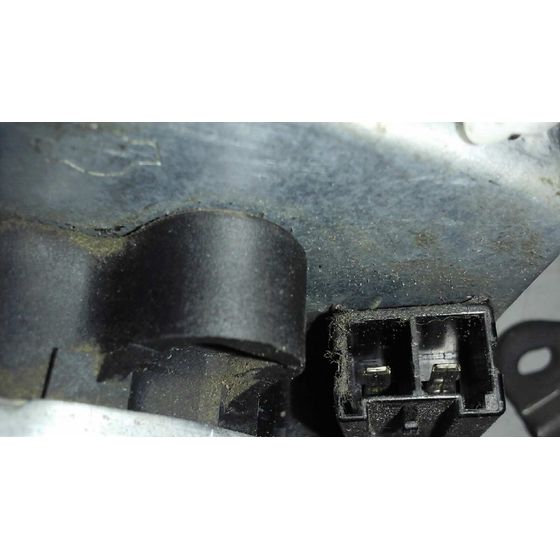Elevalunas Delantero Derecho para Nissan Almera (N15)