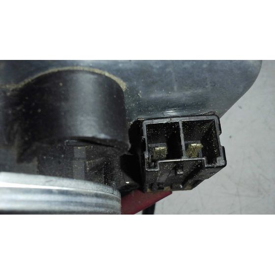 Elevalunas Delantero Derecho para Nissan Almera (N15)