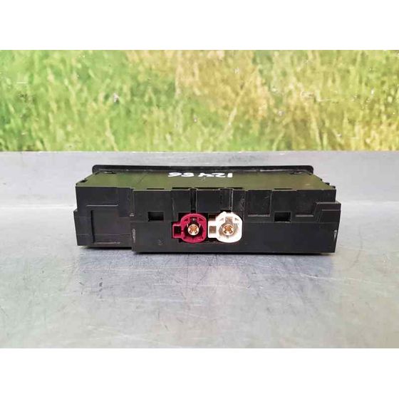 Conexion Usb/Aux para Mercedes-Benz Clase C Coupe (W205)